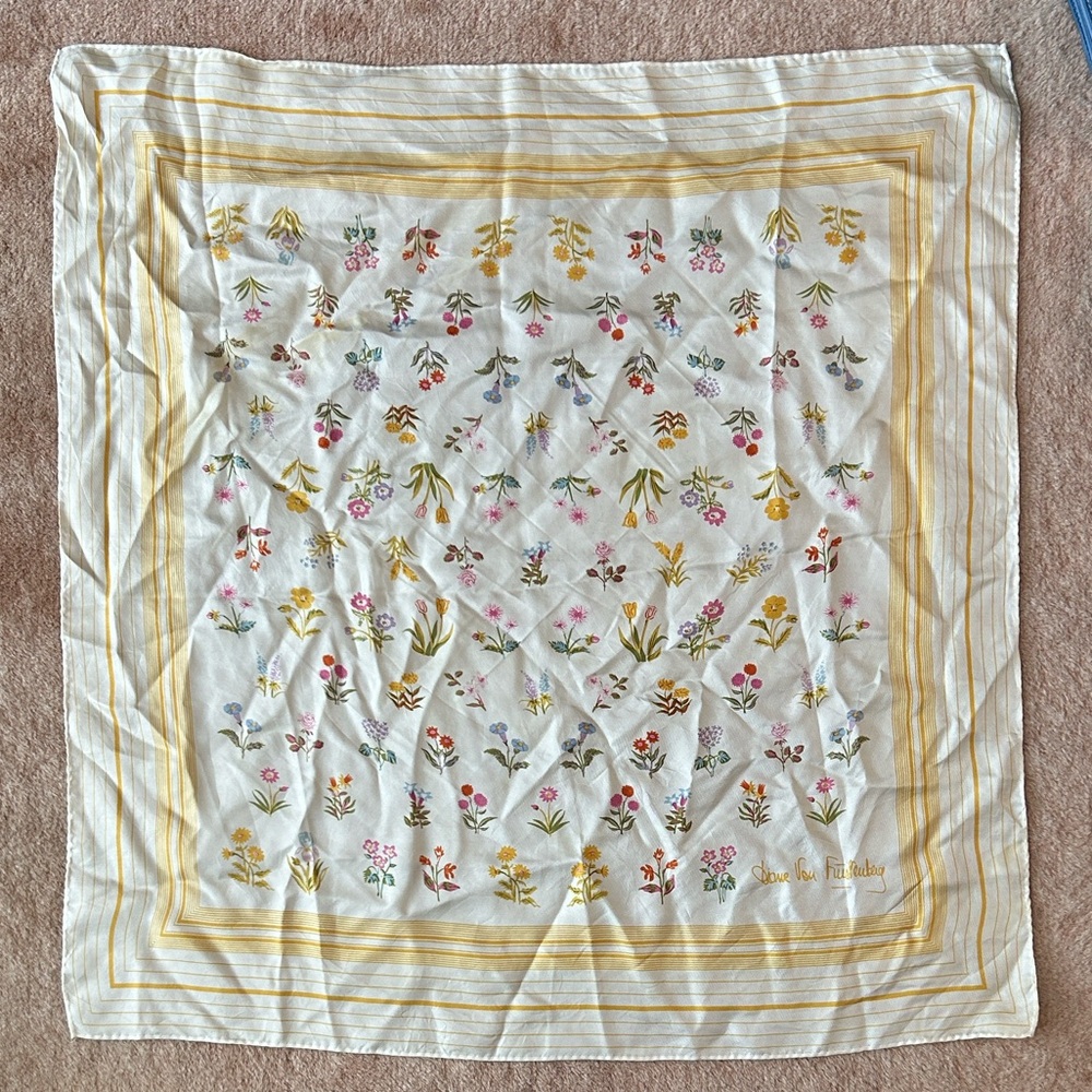 Diane Von Furstenberg Vintage Scarf